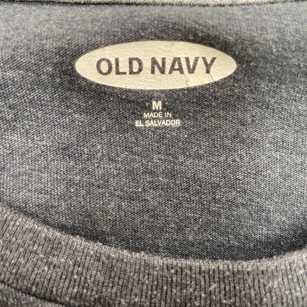 Old Navy T-Shirt - Picture 3 of 3